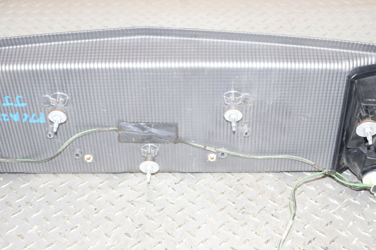 2007 Cadillac XLR- Tail Finish Panel