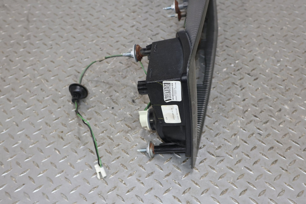 2007 Cadillac XLR- Tail Finish Panel