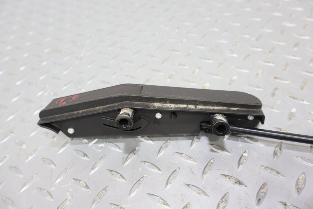 2007 Chevrolet Corvette- Left Front Door Latch