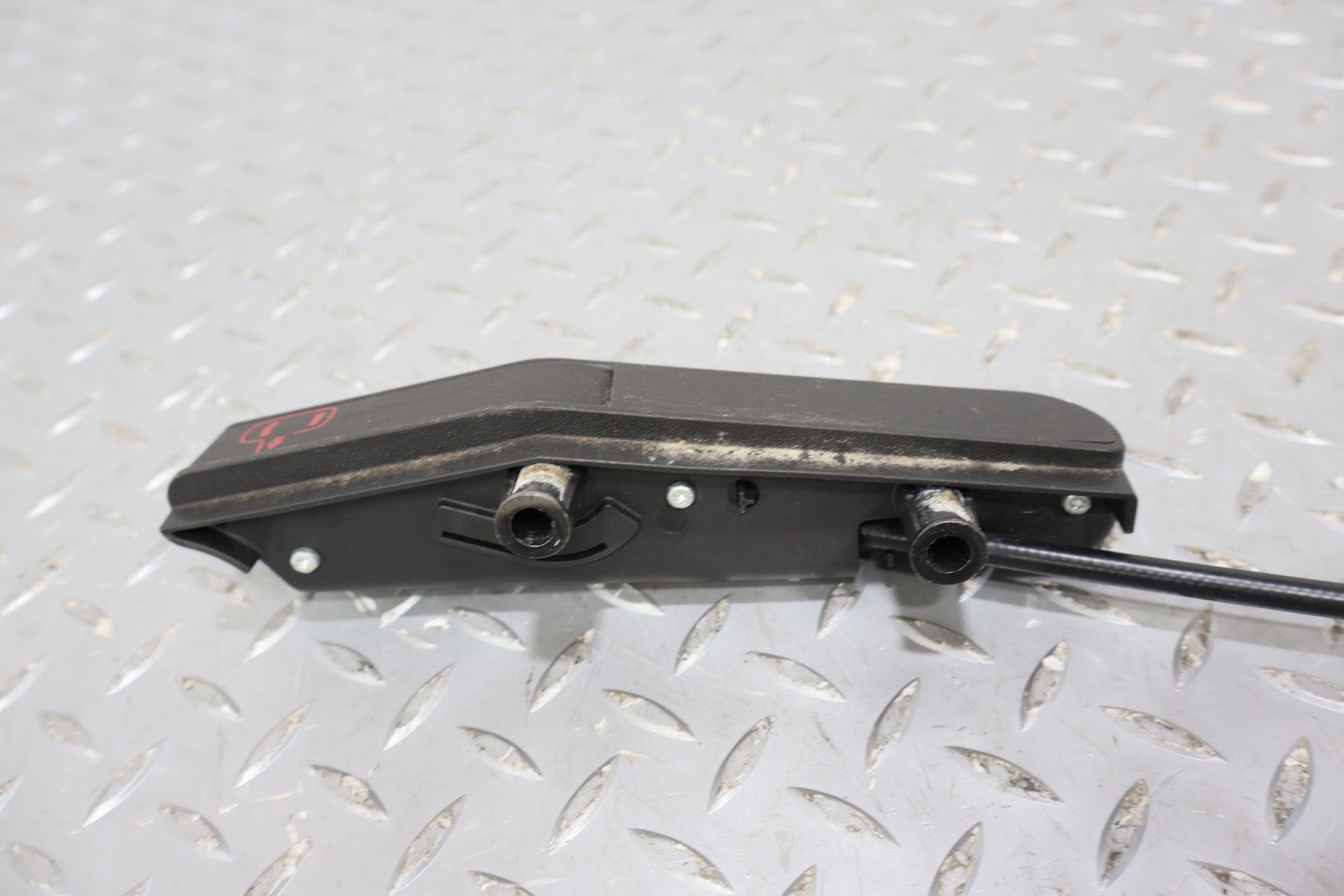 2007 Chevrolet Corvette- Left Front Door Latch