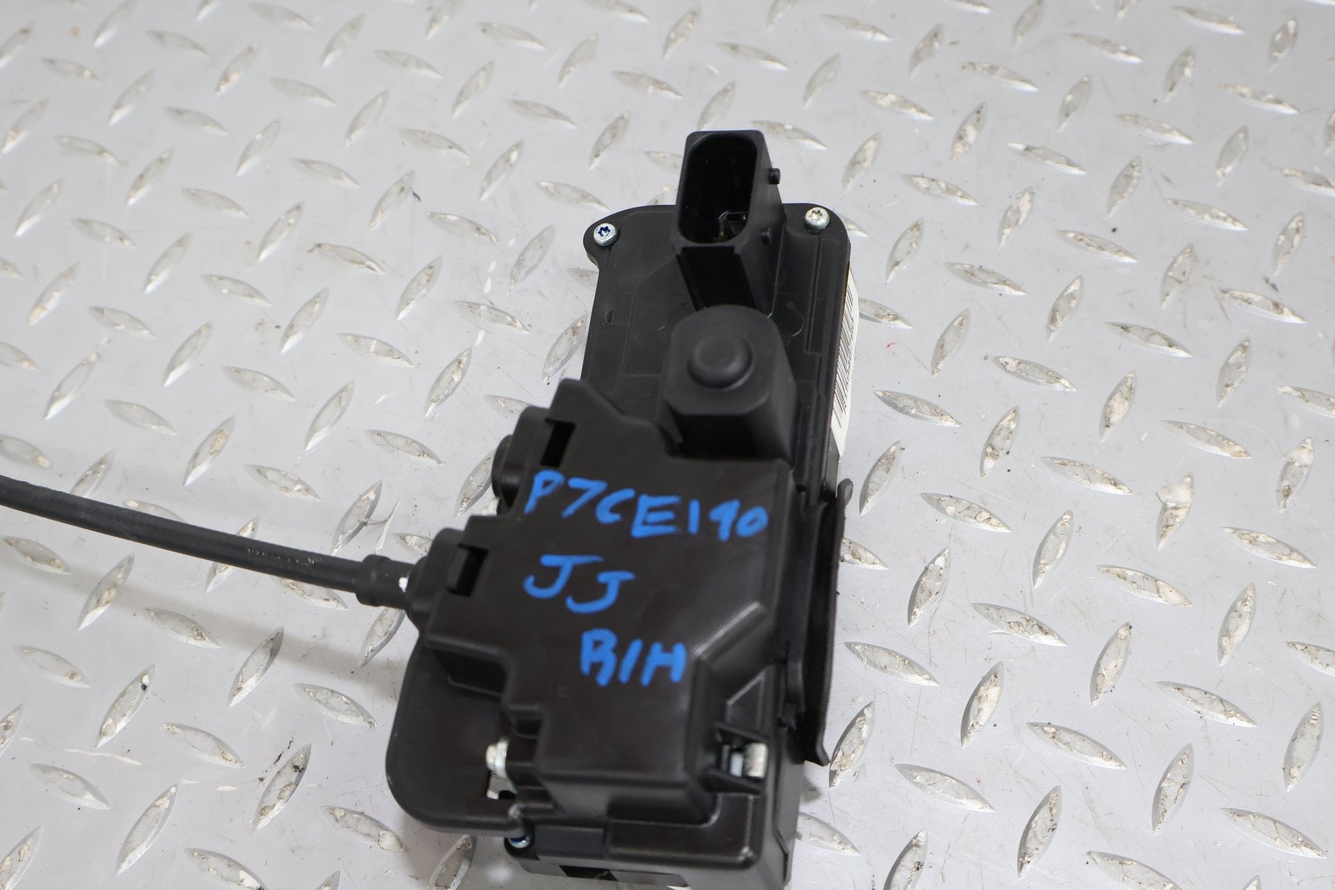 2007 Chevrolet Corvette- Right Front Door Latch