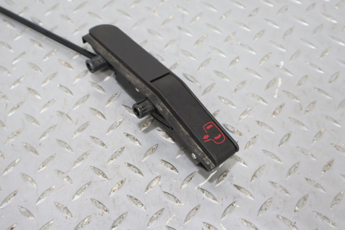 2007 Chevrolet Corvette- Right Front Door Latch