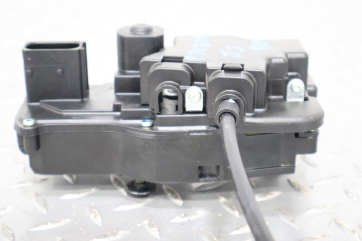 2007 Chevrolet Corvette- Right Front Door Latch