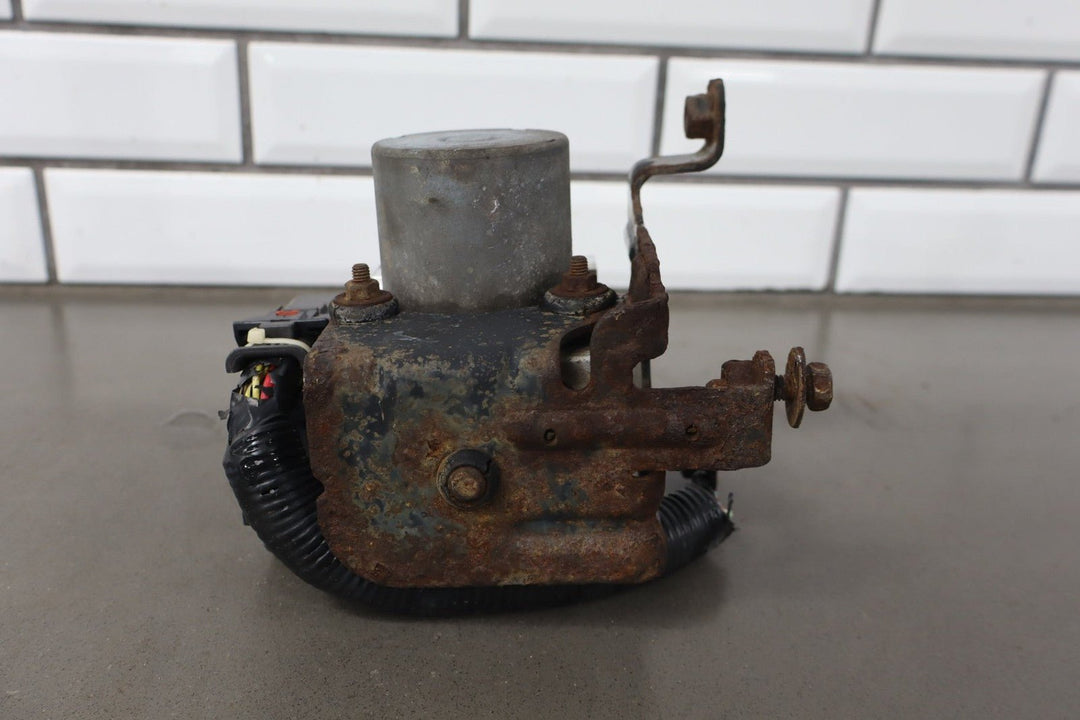 2007 Chevrolet Tahoe ABS Brake Unit 15905736 OEM