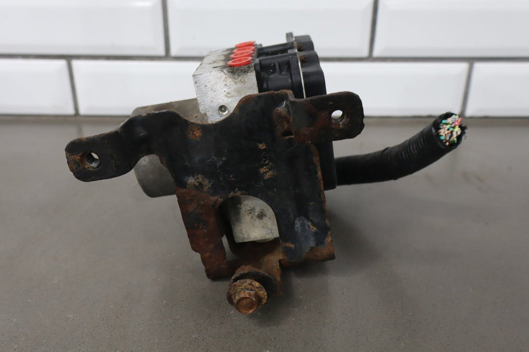 2007 Chevrolet Tahoe ABS Brake Unit 15905736 OEM
