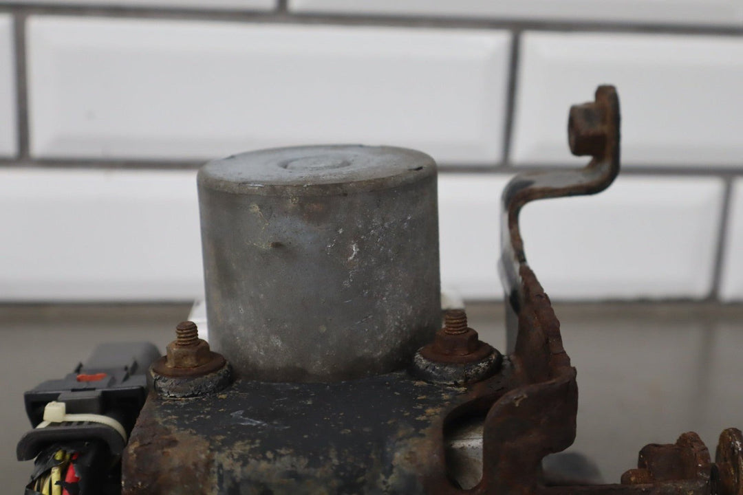 2007 Chevrolet Tahoe ABS Brake Unit 15905736 OEM