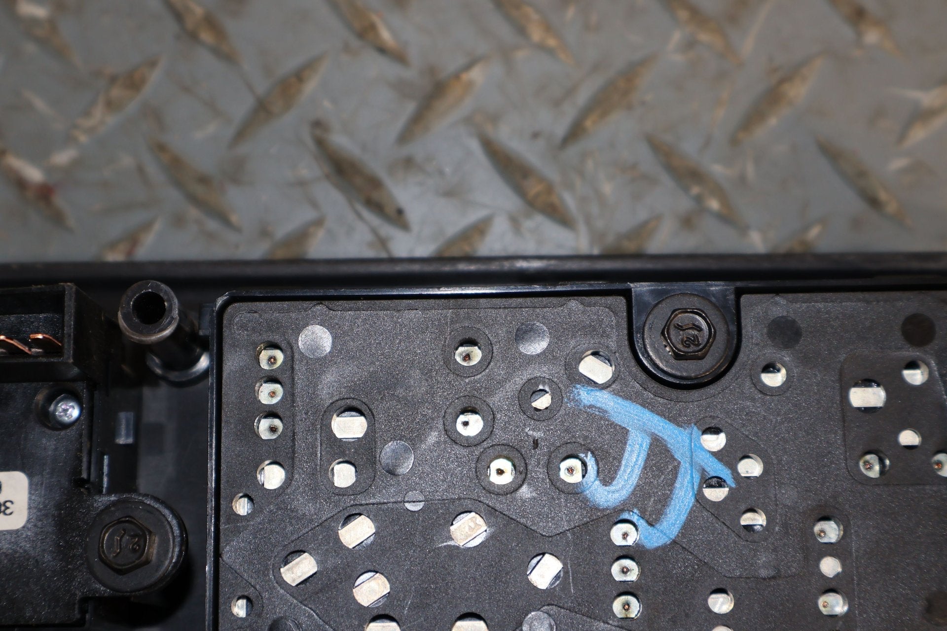 2007 Hummer H2- Seat Switch