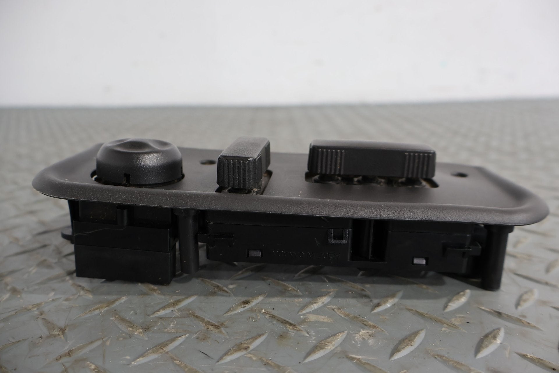 2007 Hummer H2- Seat Switch