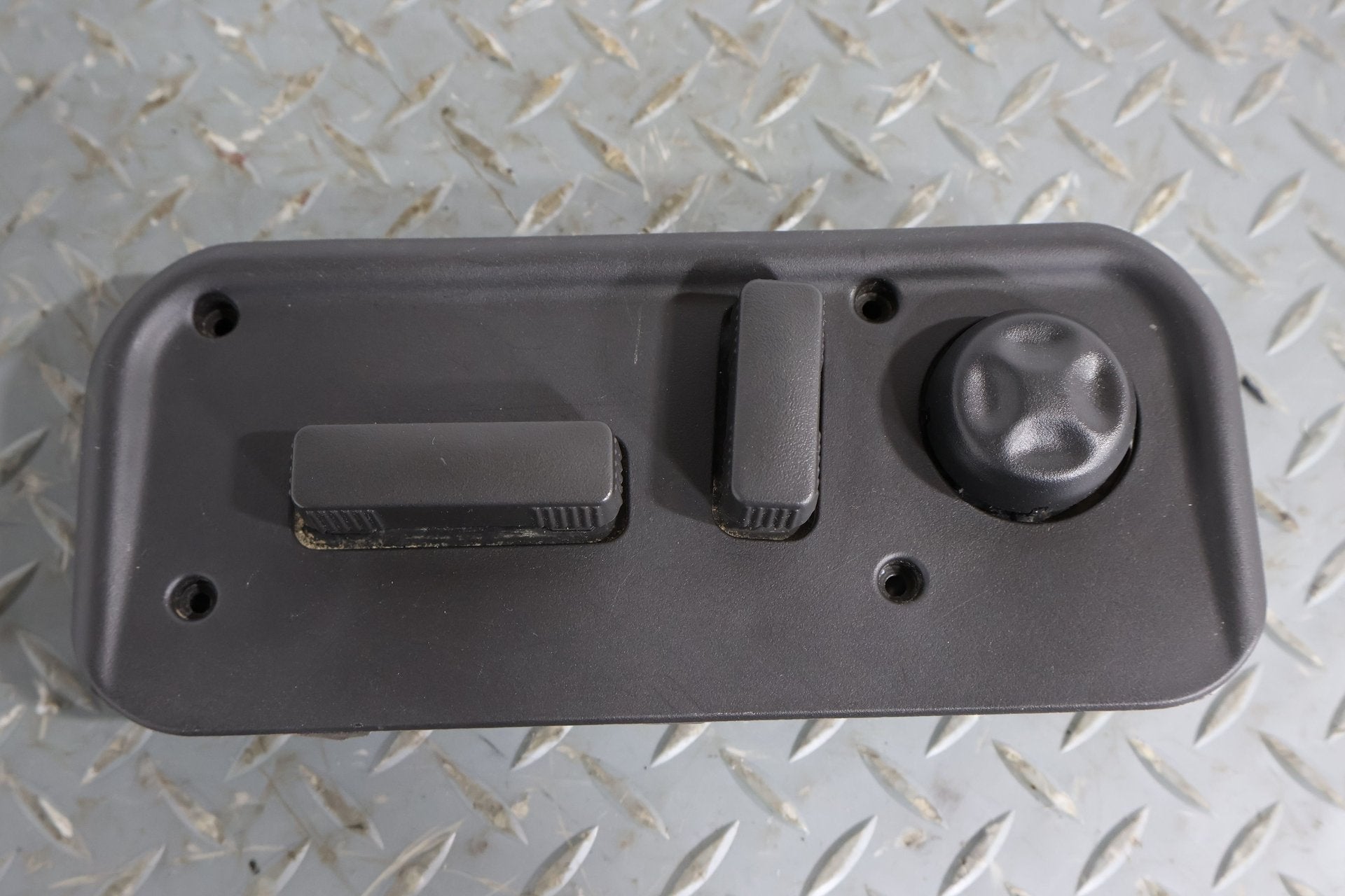 2007 Hummer H2- Seat Switch