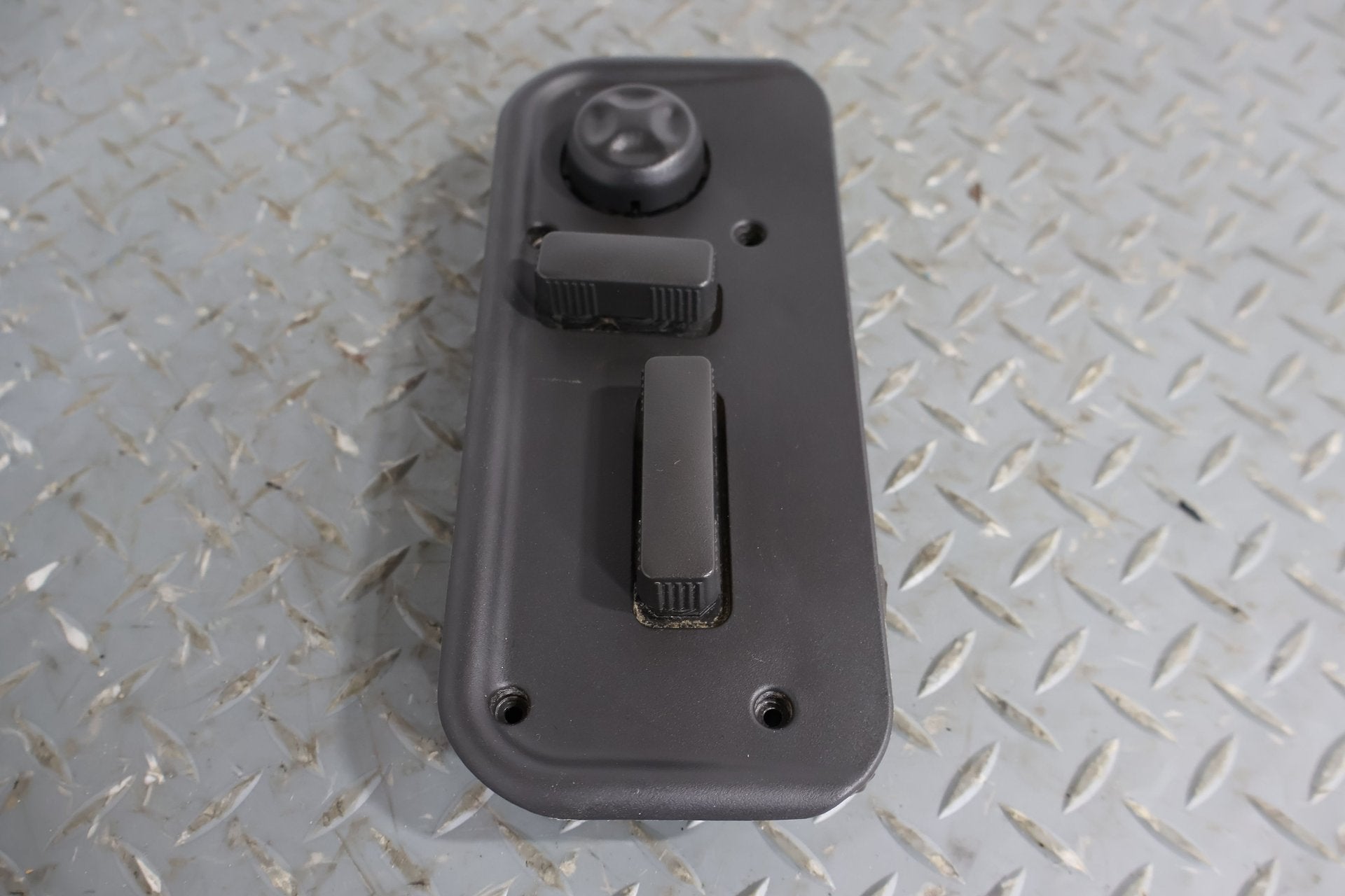 2007 Hummer H2- Seat Switch