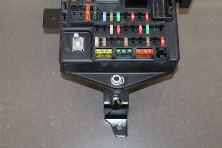 2007 Jaguar XKR 4.2L Gasoline Cabin Fuse Box