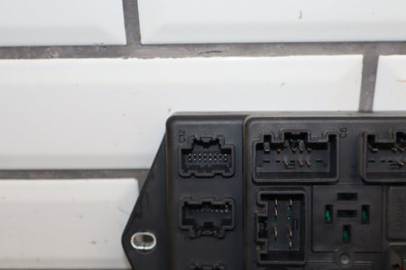 2007 Jaguar XKR 4.2L Gasoline Cabin Fuse Box
