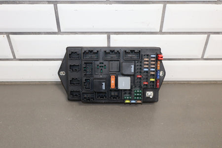 2007 Jaguar XKR 4.2L Gasoline Cabin Fuse Box