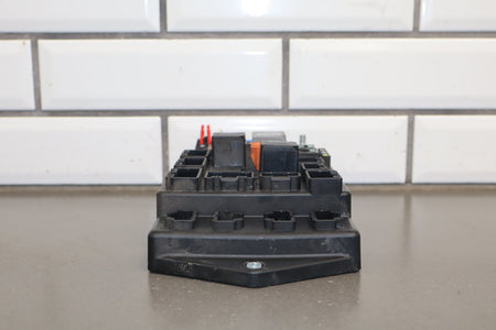 2007 Jaguar XKR 4.2L Gasoline Cabin Fuse Box