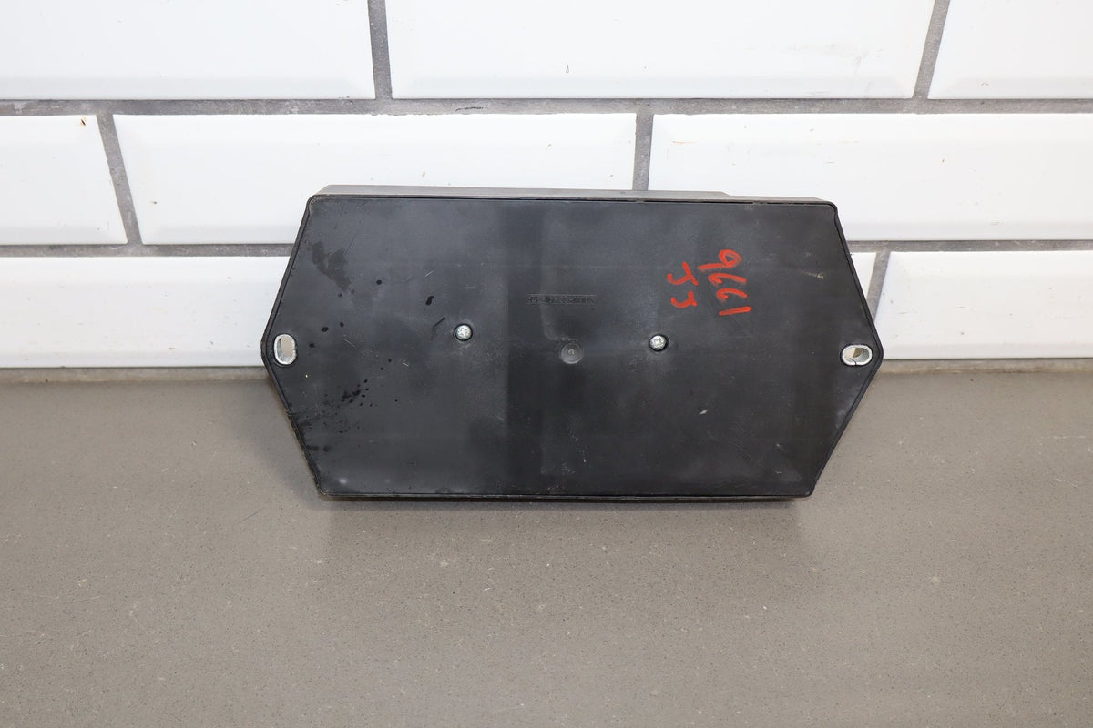 2007 Jaguar XKR 4.2L Gasoline Cabin Fuse Box