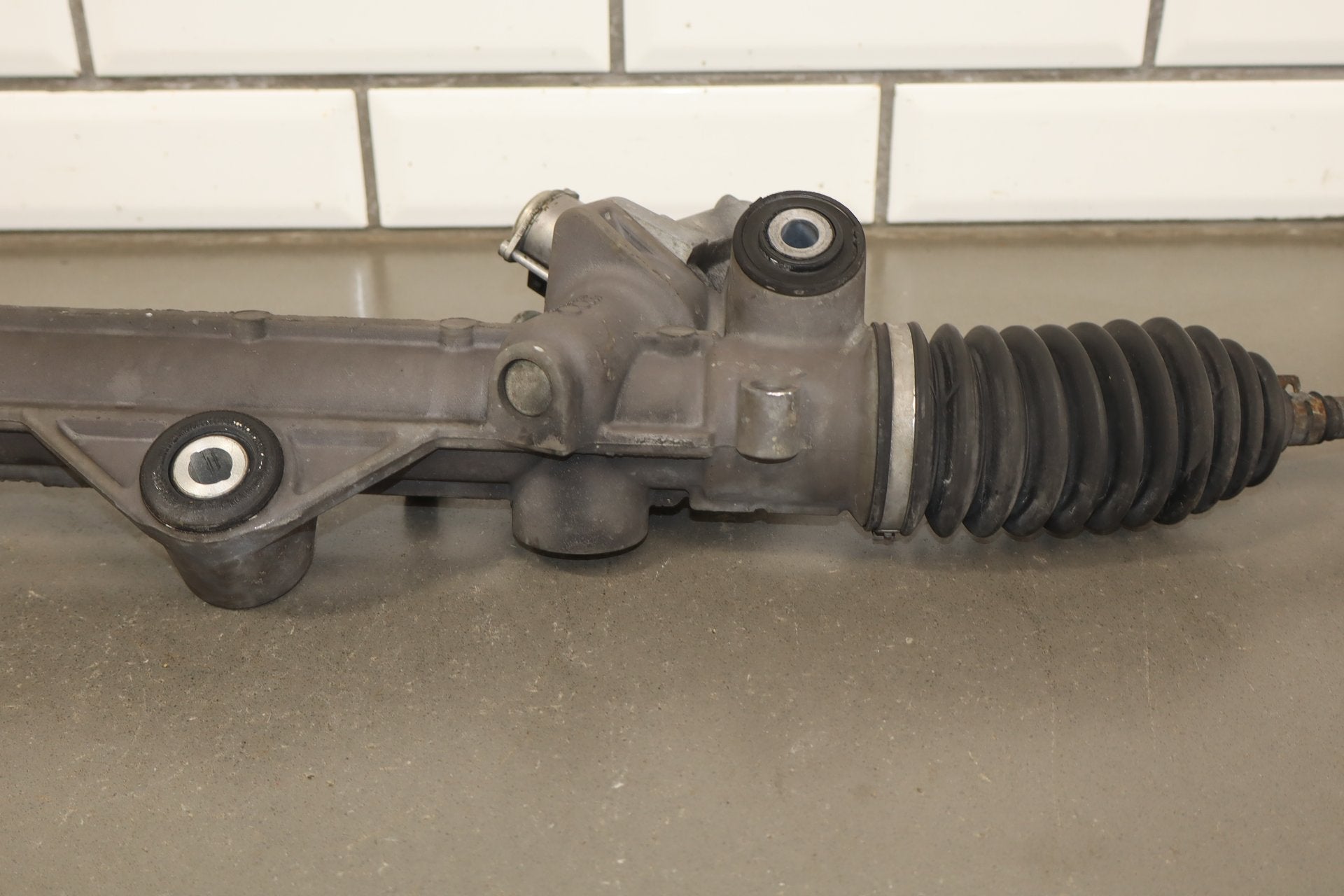 2007 Jaguar XKR Power Steering Rack and Pinion Assembly OEM