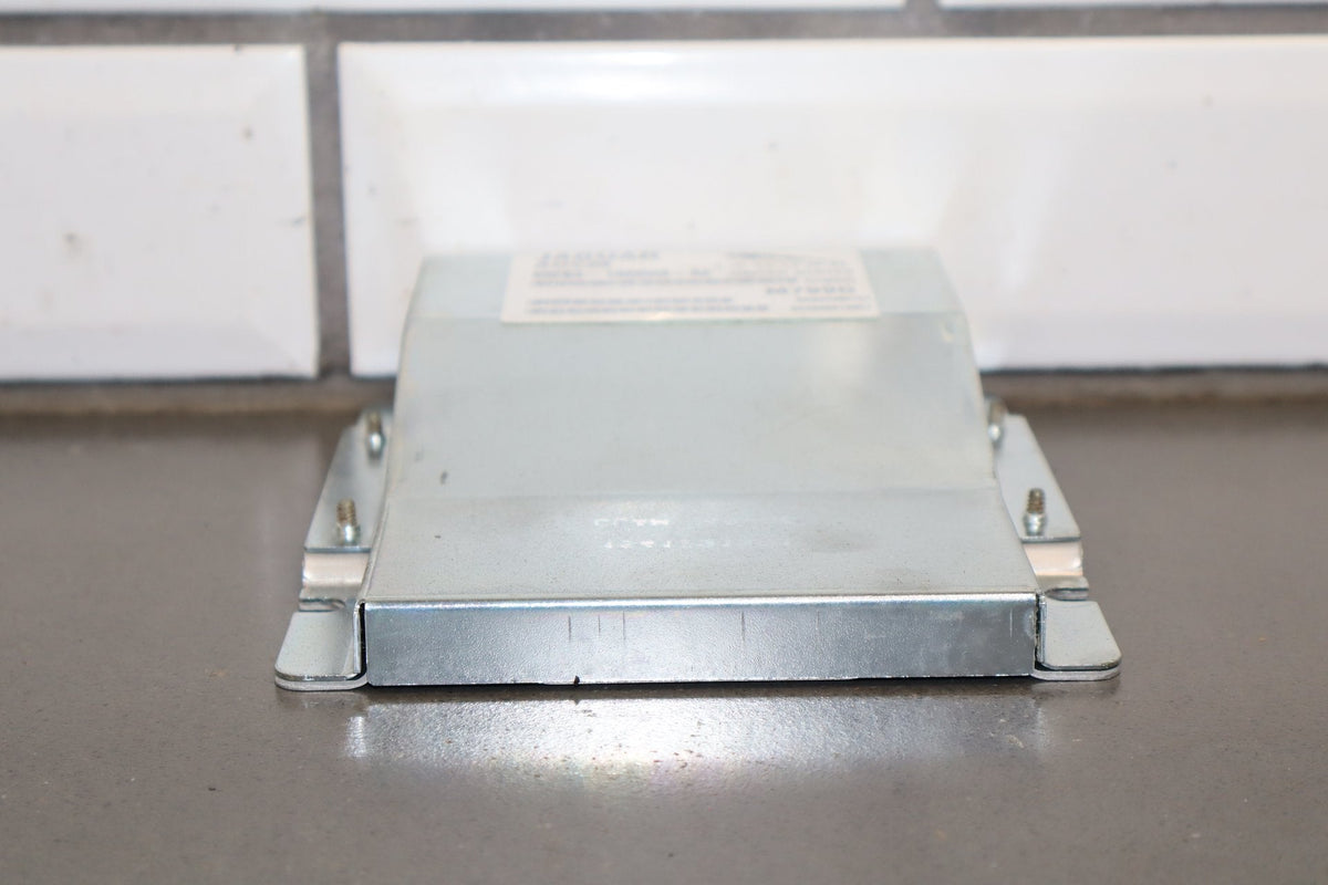 2007 Jaguar XKR- Suspension Damping Control Module PN: 6w83-18b008-ae