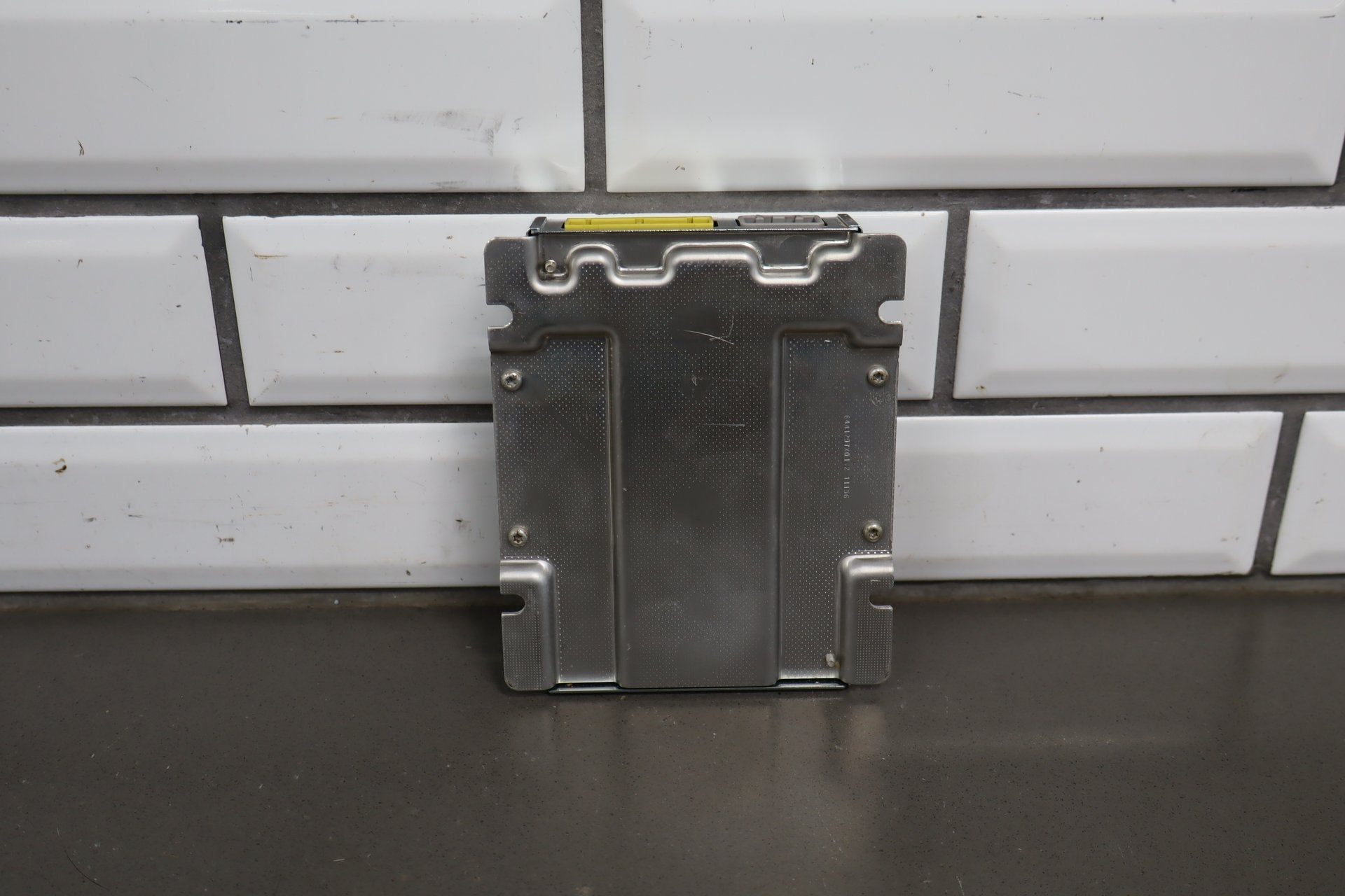 2007 Jaguar XKR- Suspension Damping Control Module PN: 6w83-18b008-ae
