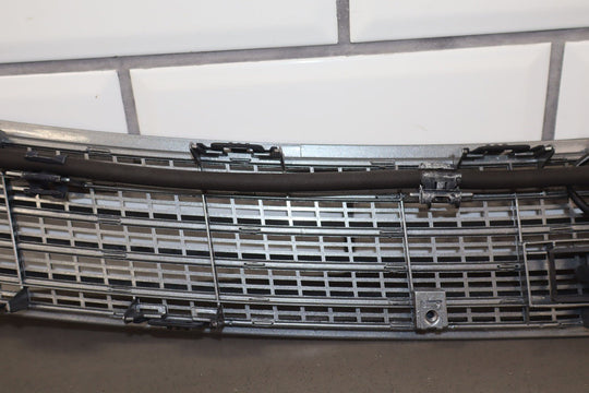 2007 Maybach 57 W240 Hood Mounted Sprayer Panel Himalayas Medium Gray Metallic