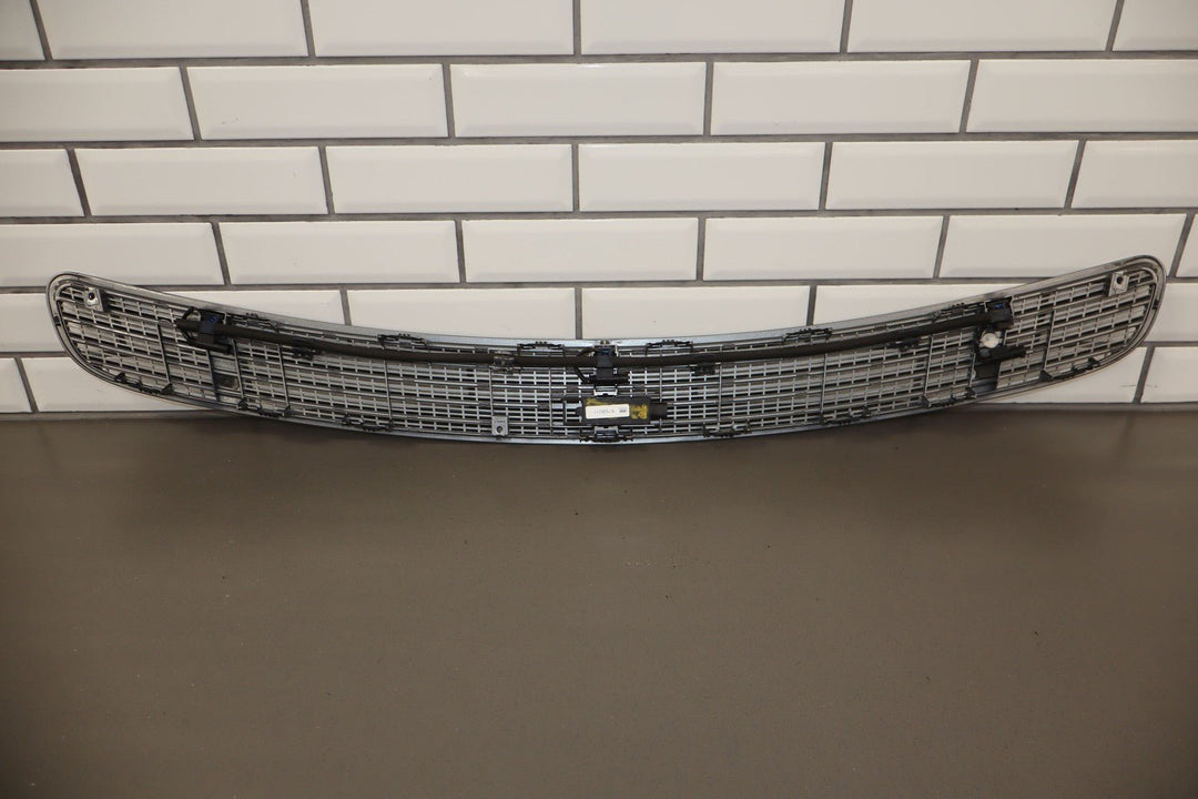 2007 Maybach 57 W240 Hood Mounted Sprayer Panel Himalayas Medium Gray Metallic