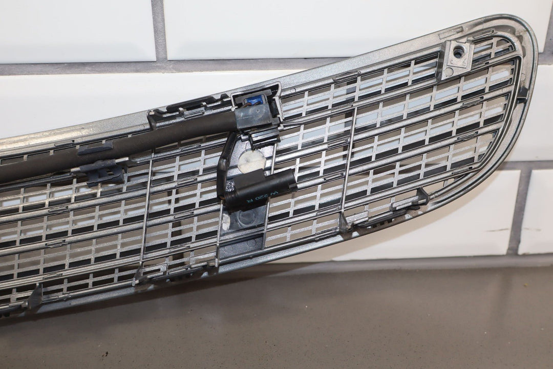 2007 Maybach 57 W240 Hood Mounted Sprayer Panel Himalayas Medium Gray Metallic