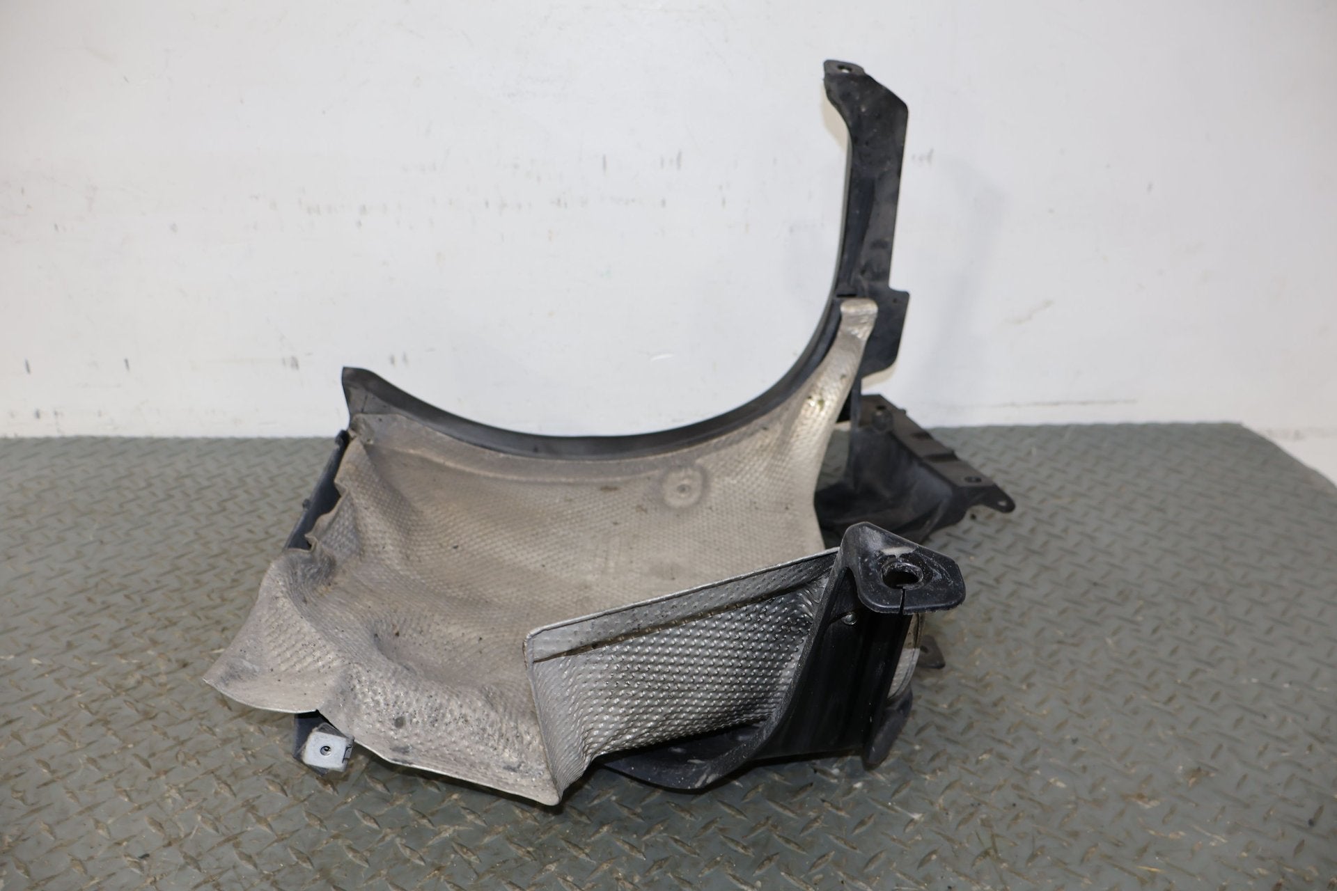 2007 Porsche 911- Exhaust Manifold Heat Shield