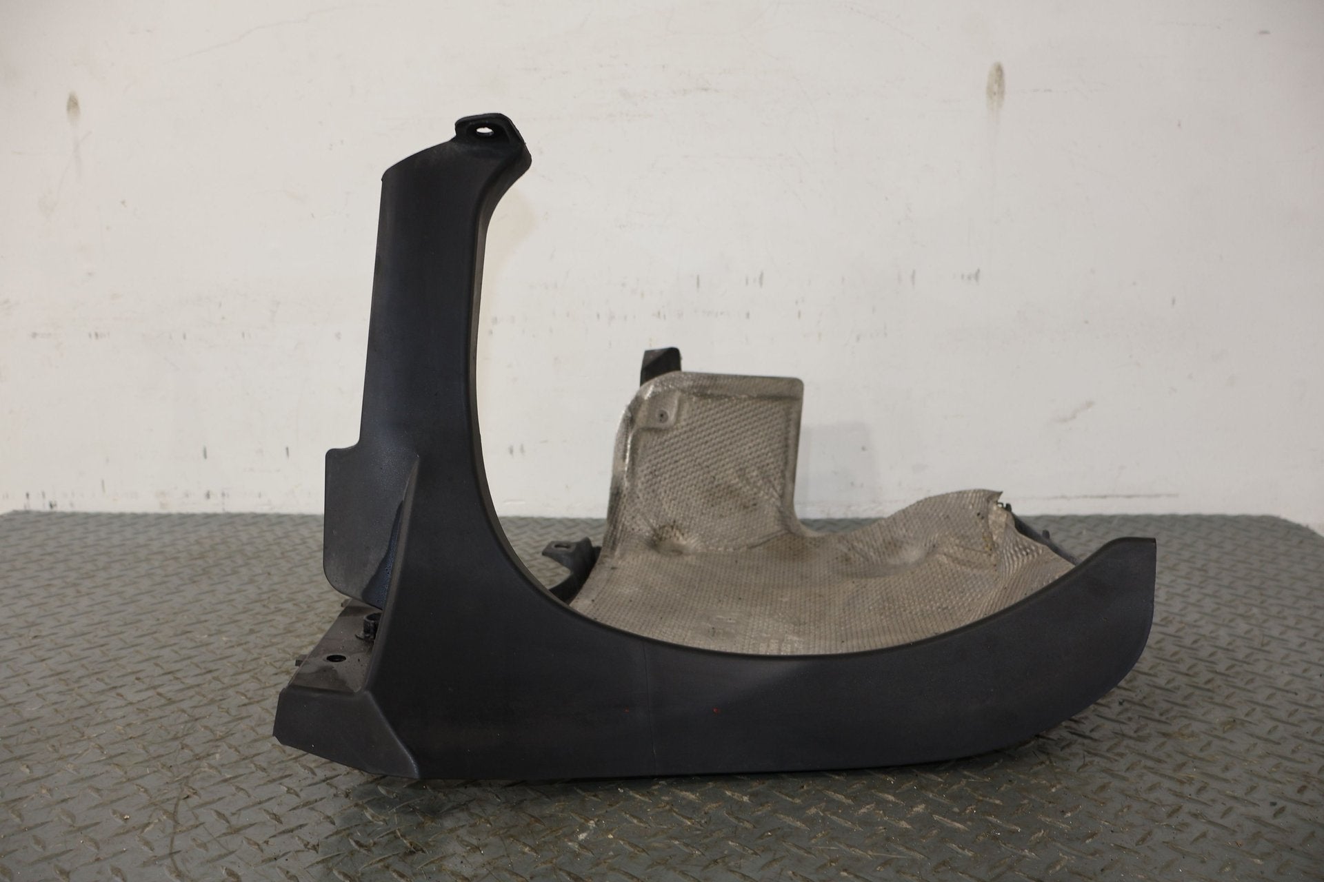 2007 Porsche 911- Exhaust Manifold Heat Shield