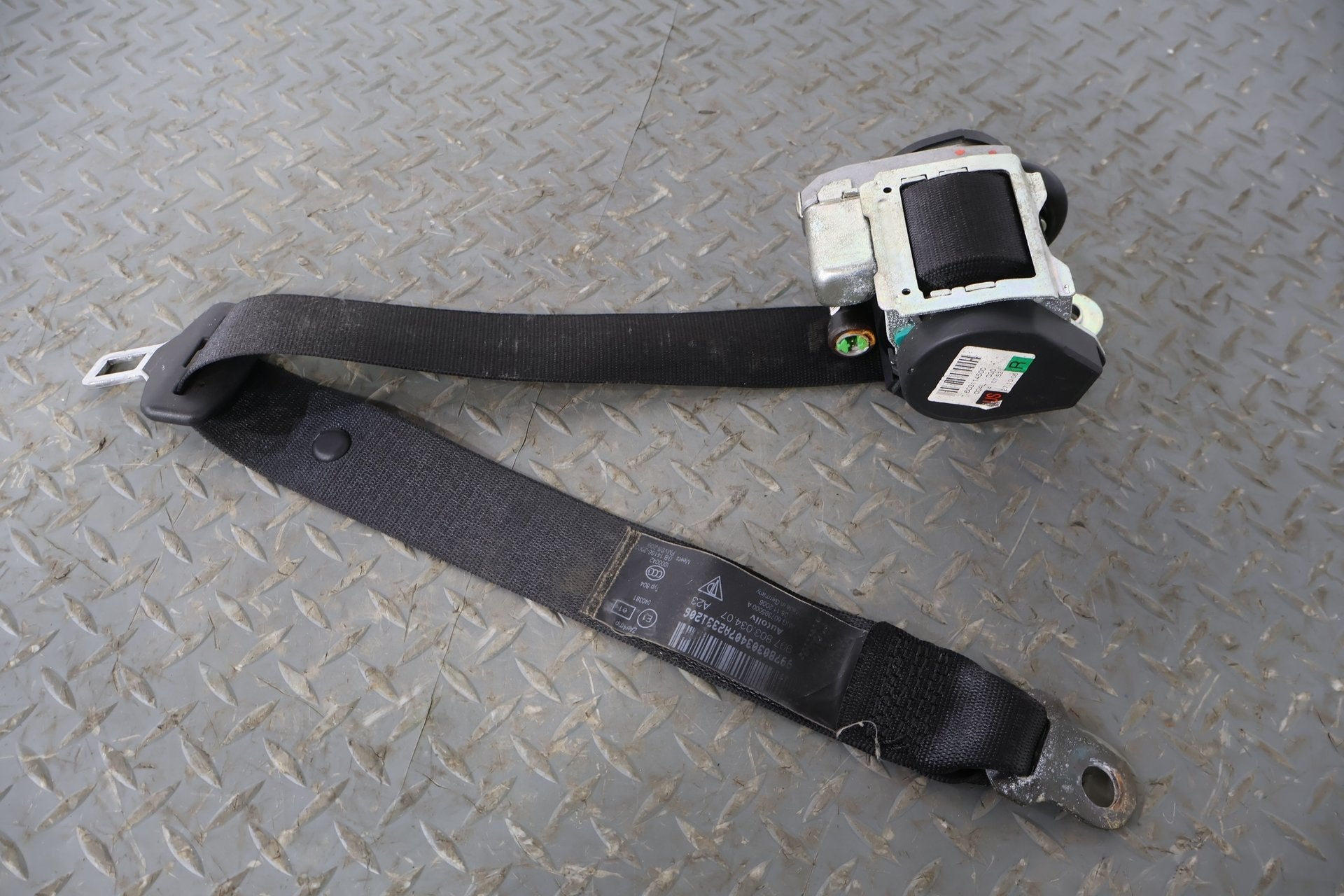 2007 Porsche 911- Front Seat Belt