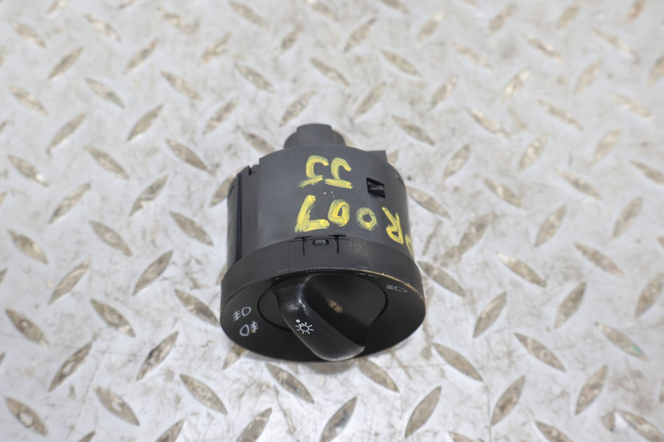 2007 Porsche 911- Headlight Switch