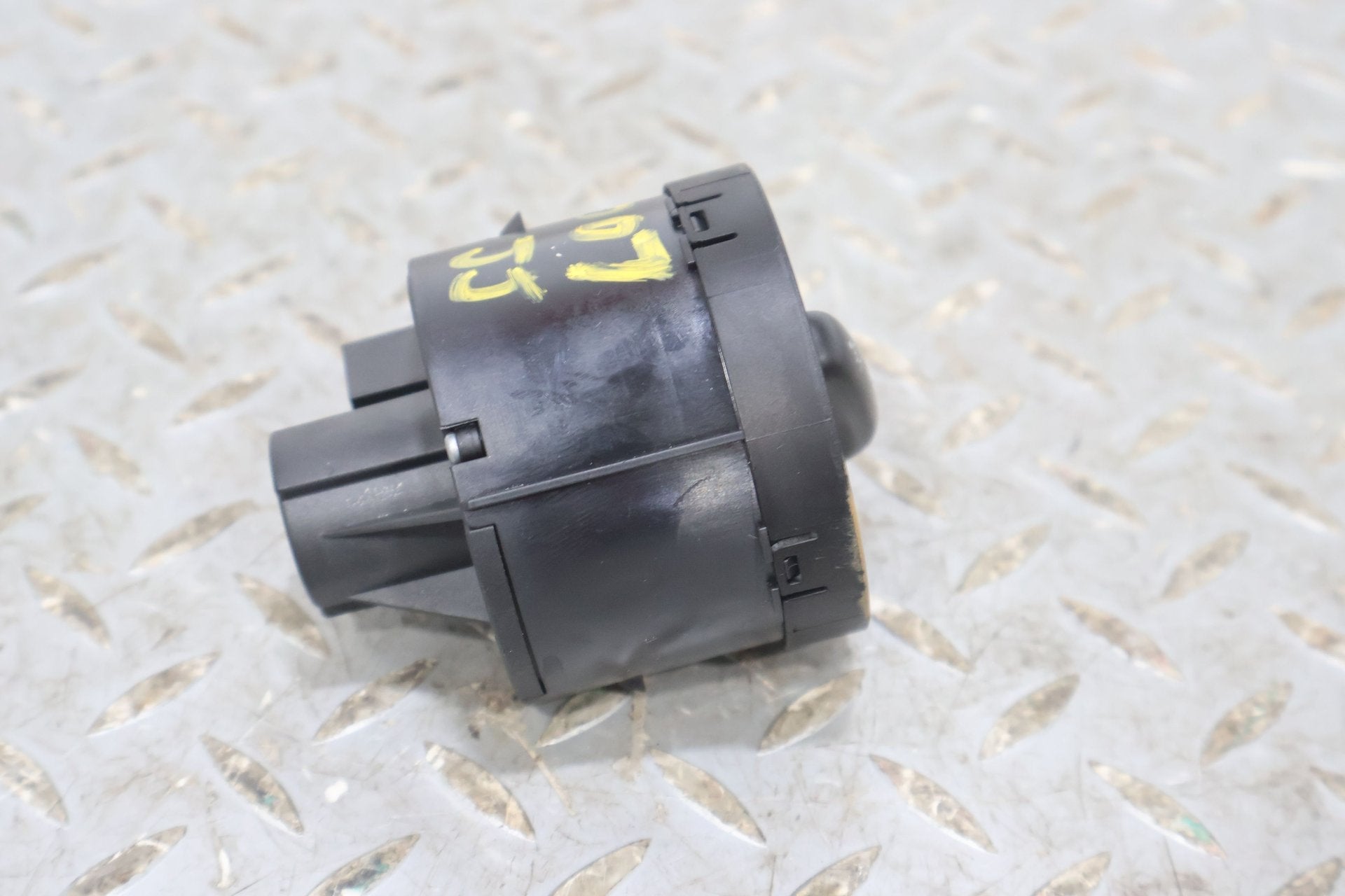 2007 Porsche 911- Headlight Switch