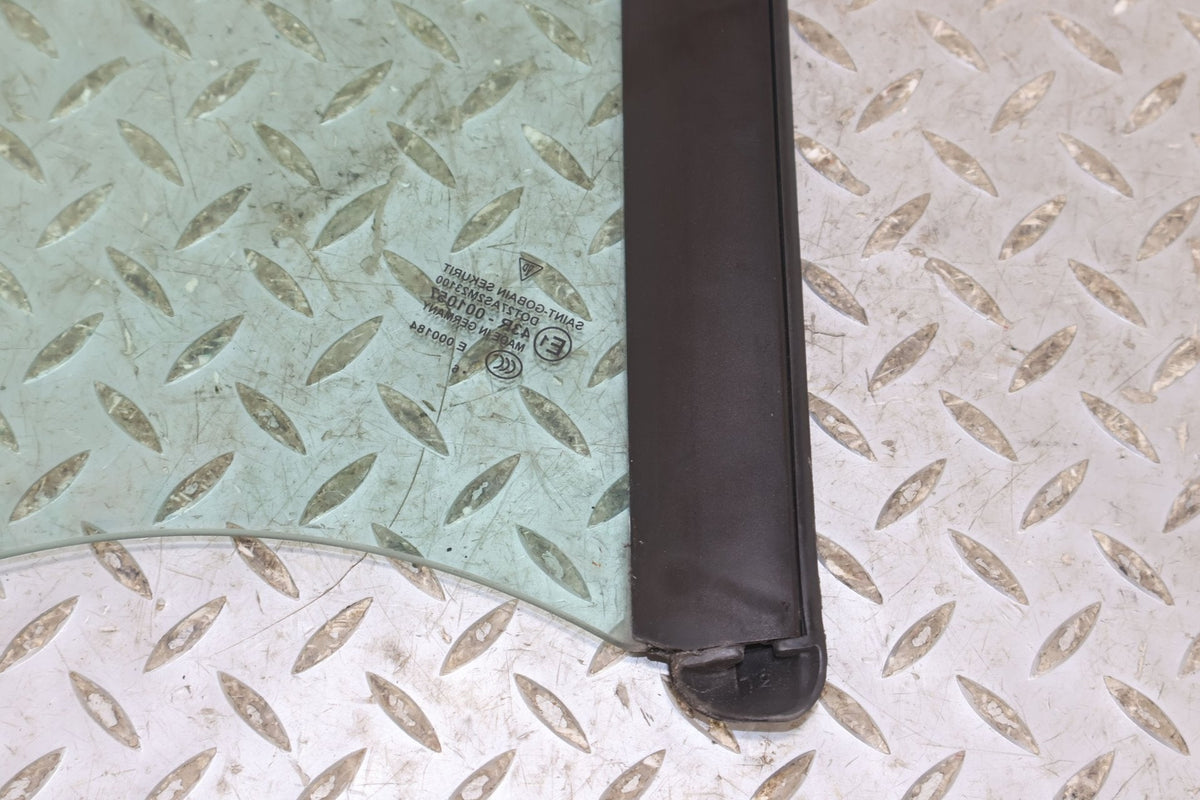 2007 Porsche 911- QUARTER GLASS/WINDOW
