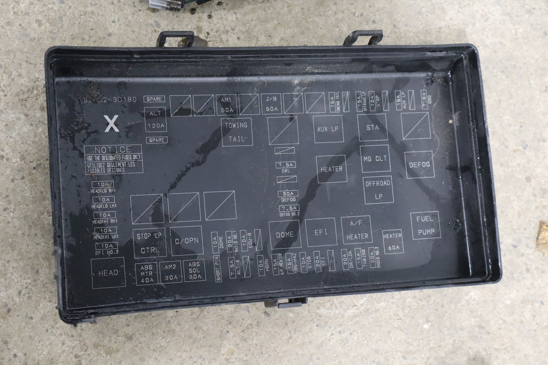 2007 Toyota FJ Cruiser 4.0L 4x2 Automatic Engine Fuse Box