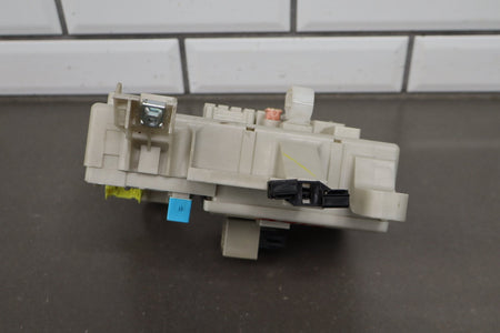 2007 Toyota FJ Cruiser 4.0L Cabin Fuse Box