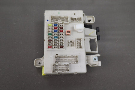 2007 Toyota FJ Cruiser 4.0L Cabin Fuse Box