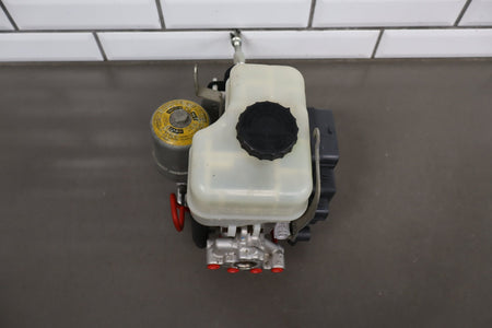2007 Toyota FJ Cruiser 4x2 W/ Differential Lock ABS Brake Brake Pump OEM