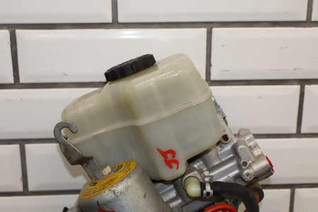 2007 Toyota FJ Cruiser 4x2 W/ Differential Lock ABS Brake Brake Pump OEM