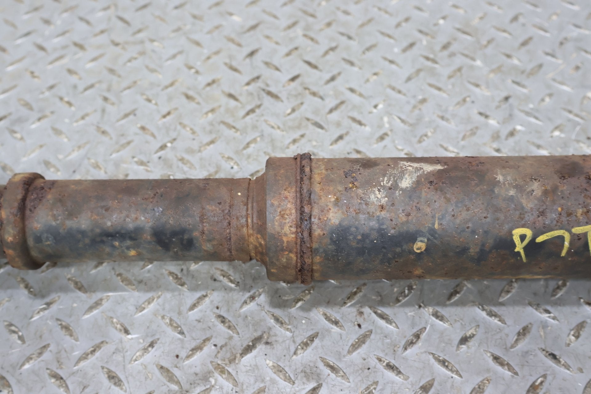 2007 Toyota FJ Cruiser- Front Drive Shaft
