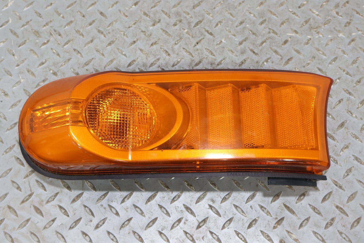 2007 Toyota FJ Cruiser- Right Front Lamp