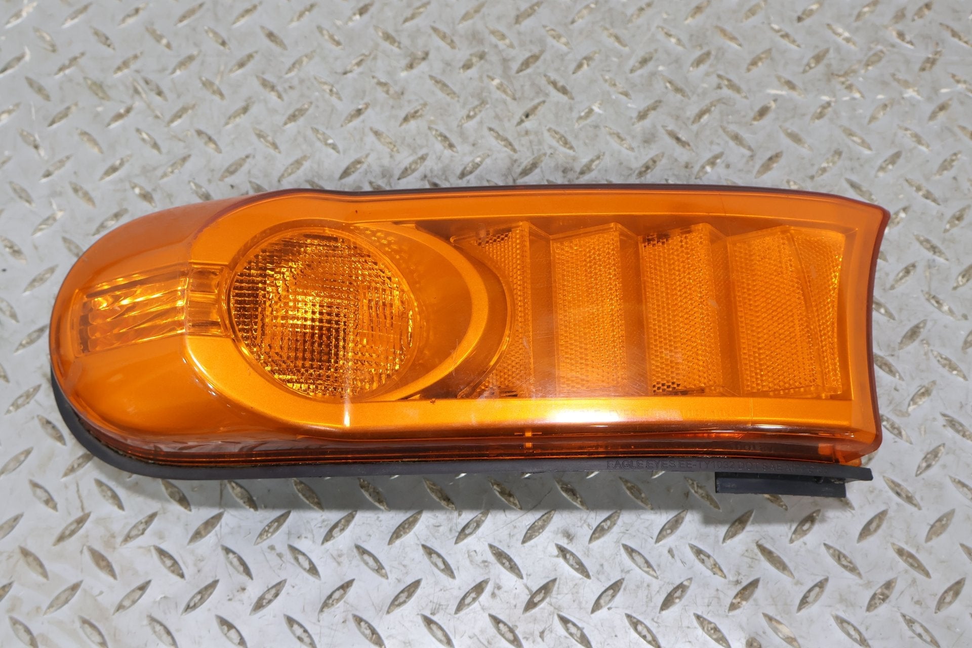 2007 Toyota FJ Cruiser- Right Front Lamp