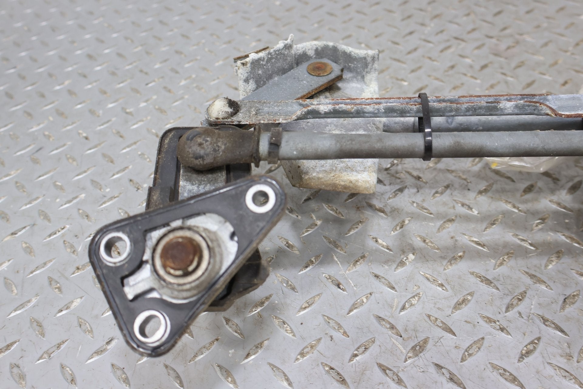 2007 Toyota FJ Cruiser- Wiper Linkage