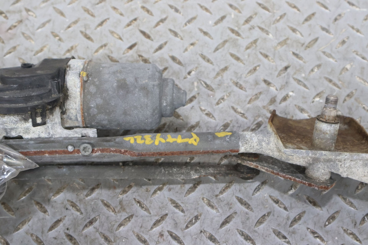 2007 Toyota FJ Cruiser- Wiper Linkage