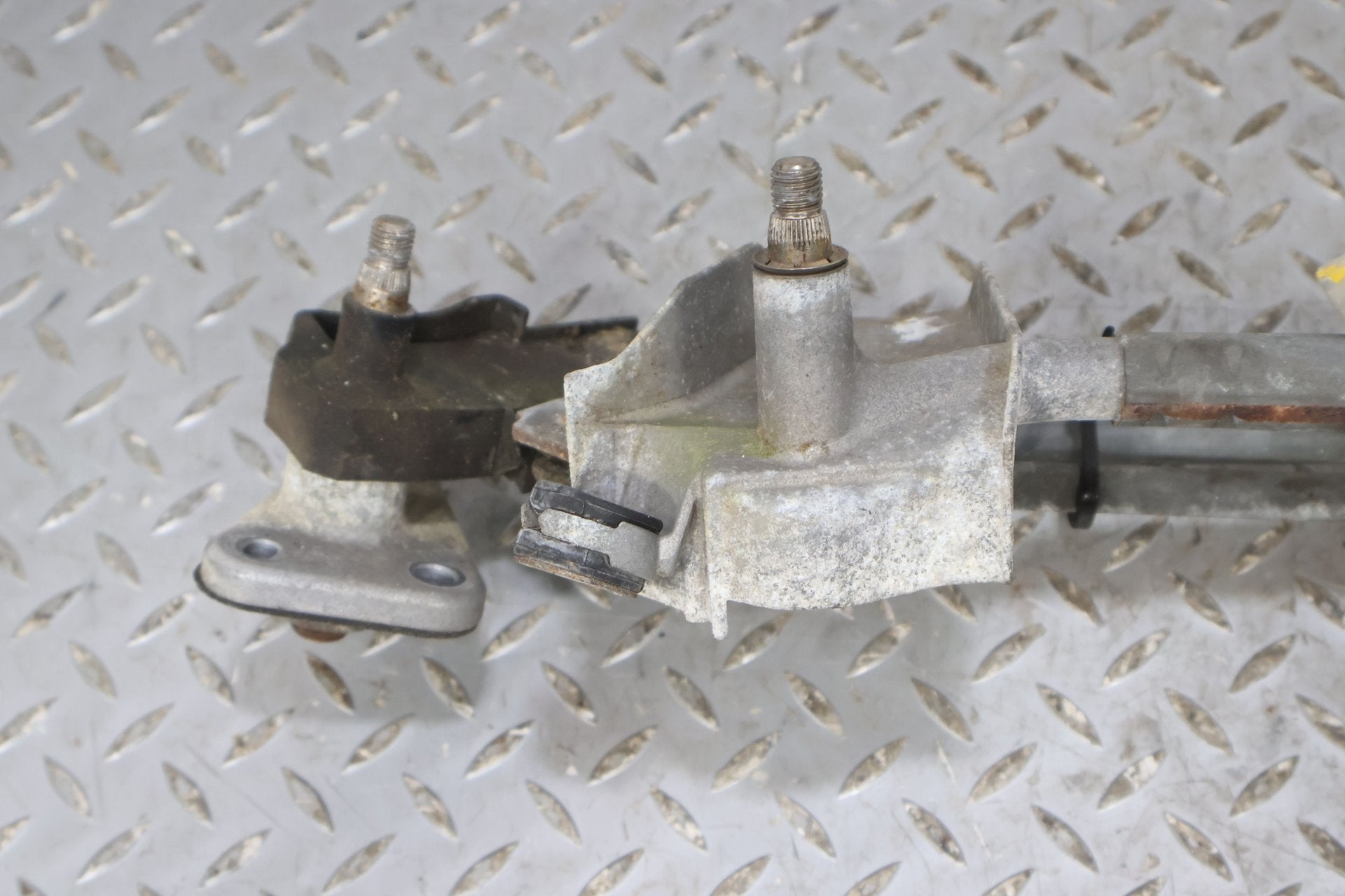 2007 Toyota FJ Cruiser- Wiper Linkage