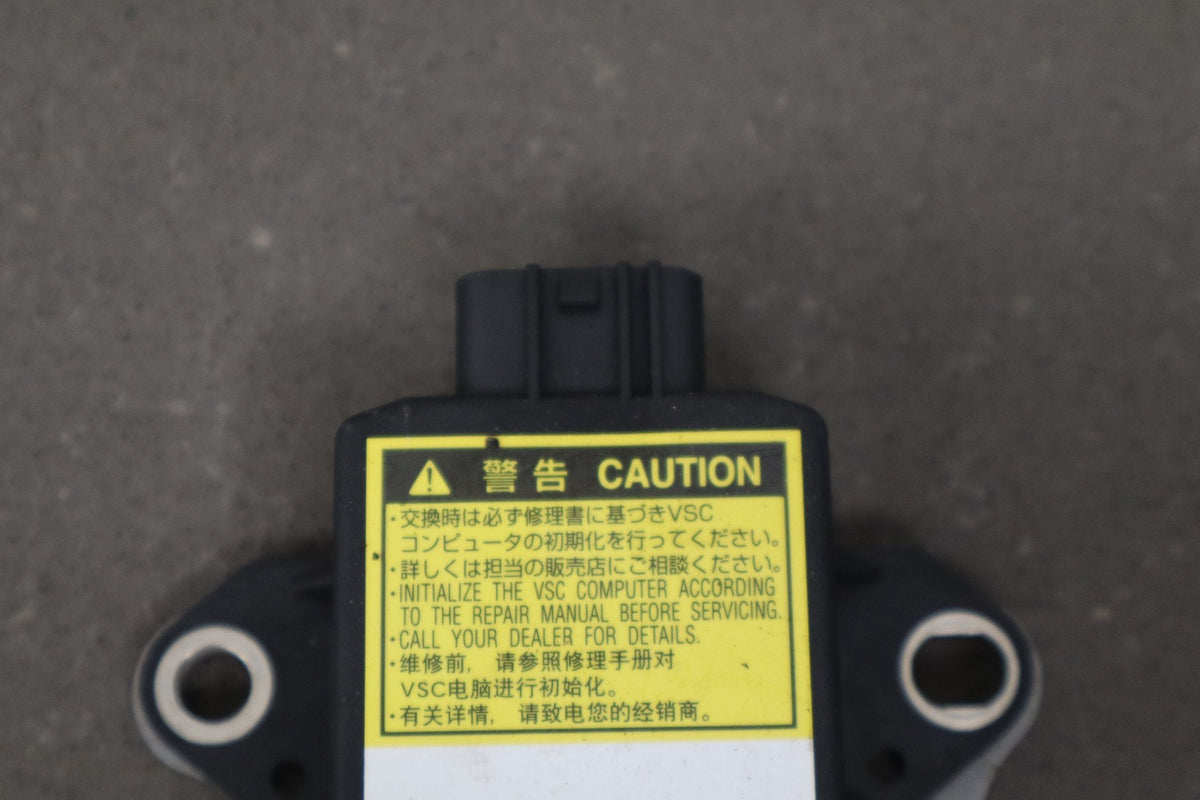 2007 Toyota FJ Cruiser - Yaw Rate Sensor Module PN: