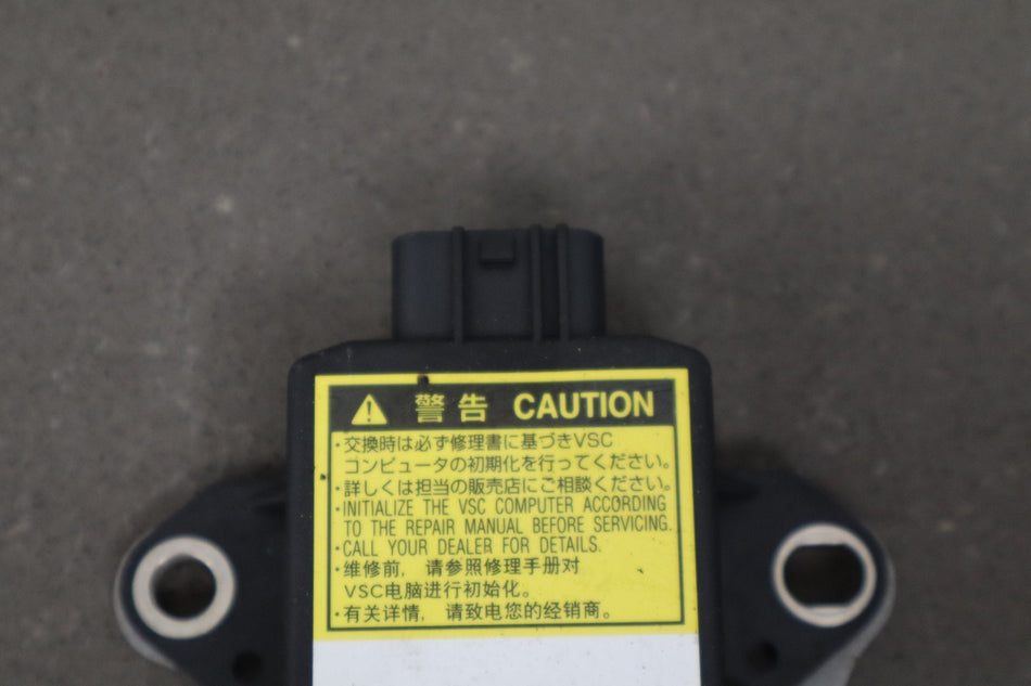 2007 Toyota FJ Cruiser - Yaw Rate Sensor Module PN:
