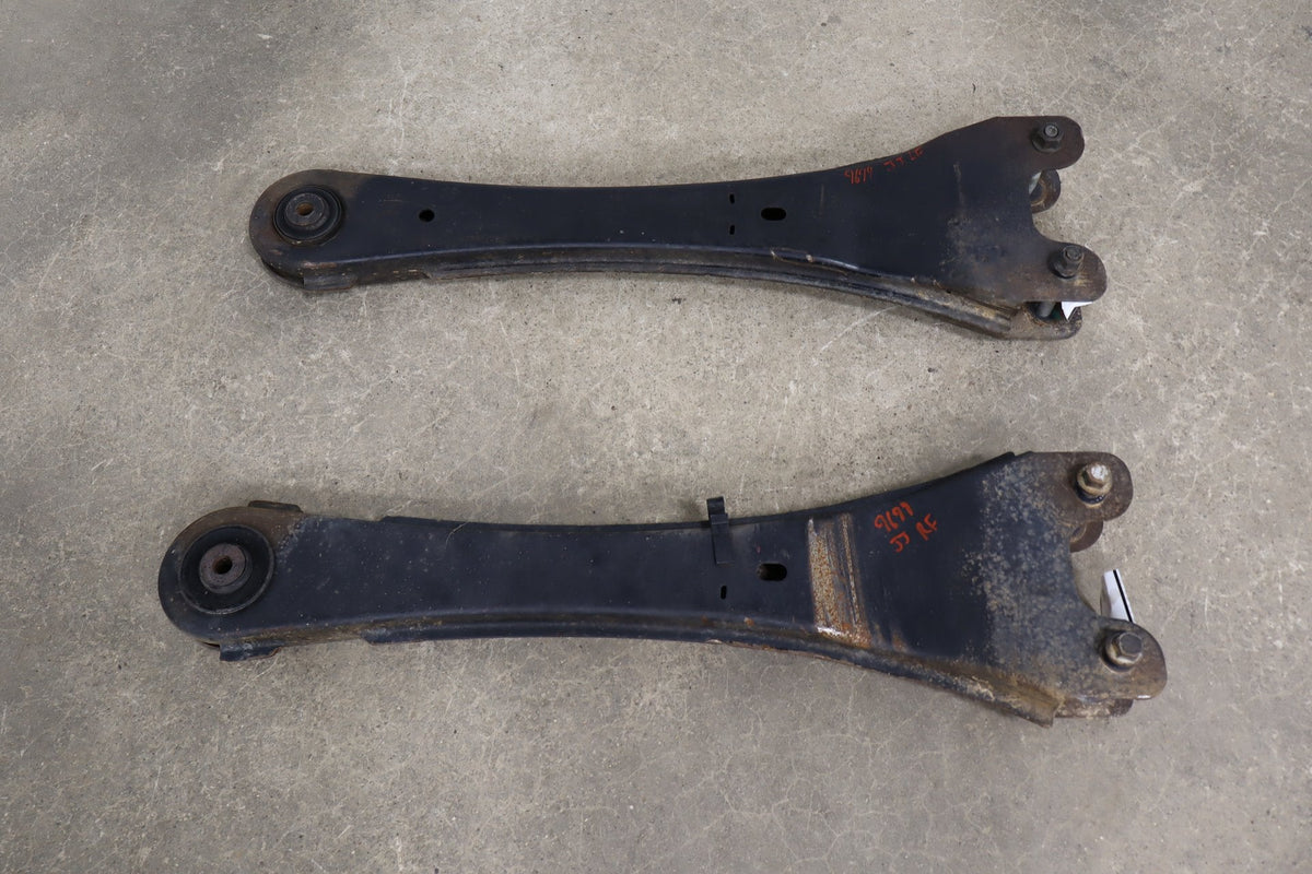 2008-10 Ford F-250 F-350 Super Duty Front Radius Arm Pair LH RH