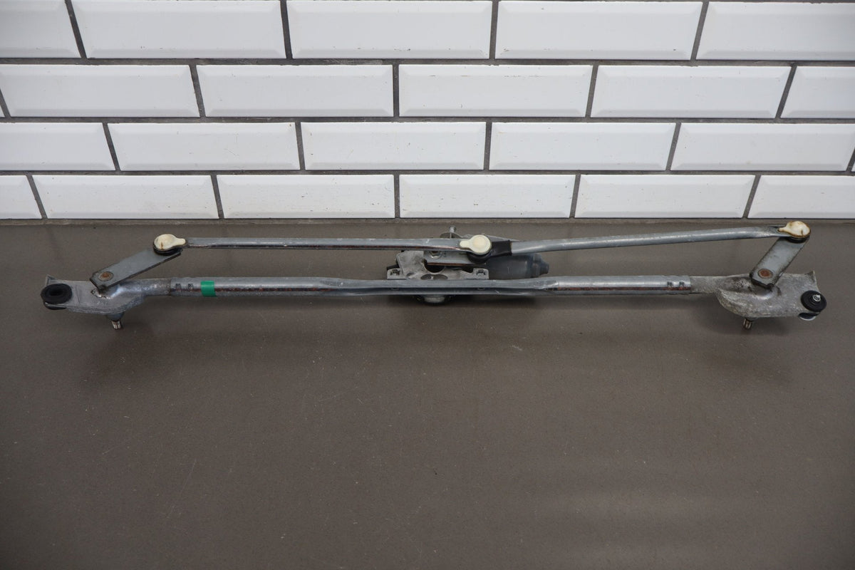 2008-14 Dodge Challenger Front Wiper Motor w/ Transmission OEM