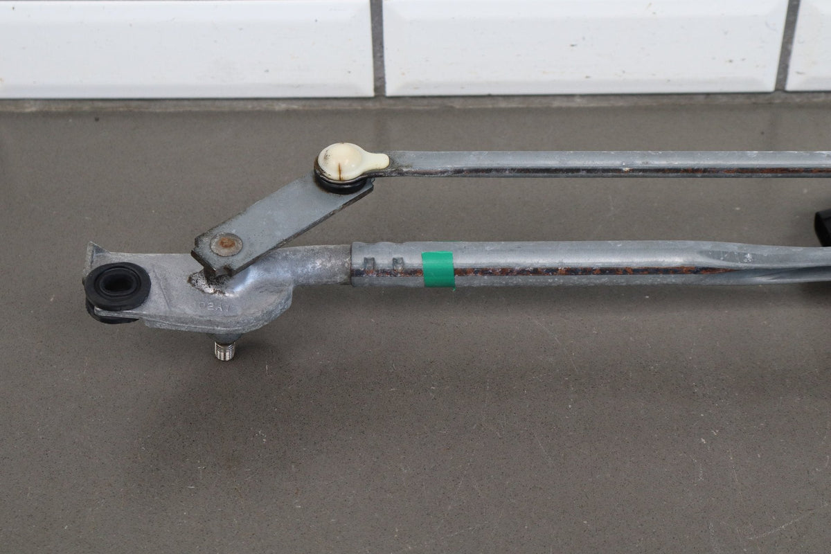 2008-14 Dodge Challenger Front Wiper Motor w/ Transmission OEM