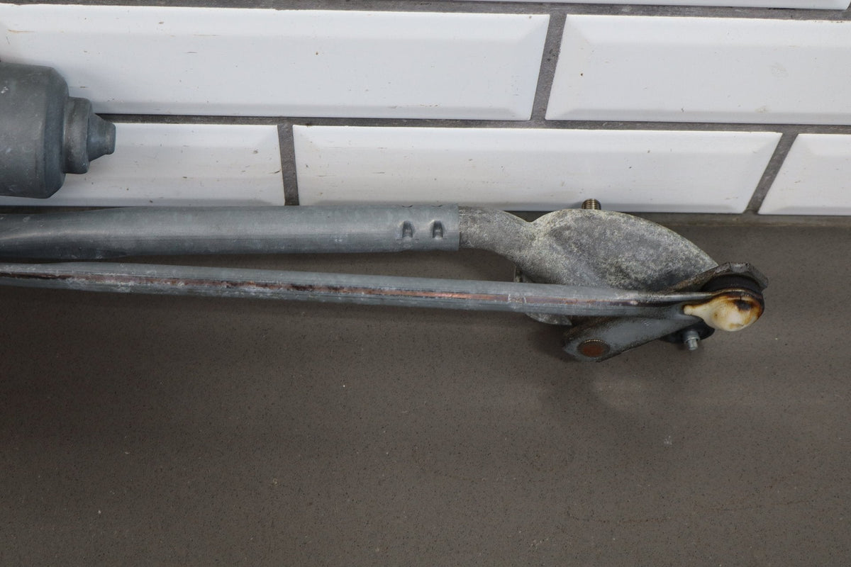 2008-14 Dodge Challenger Front Wiper Motor w/ Transmission OEM