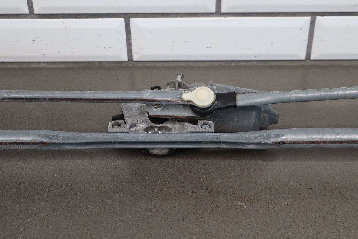 2008-14 Dodge Challenger Front Wiper Motor w/ Transmission OEM