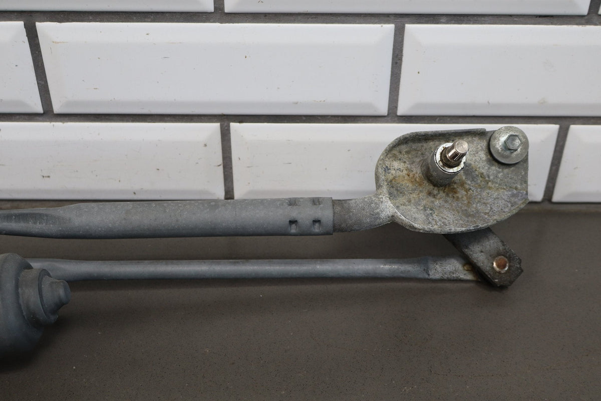 2008-14 Dodge Challenger Front Wiper Motor w/ Transmission OEM
